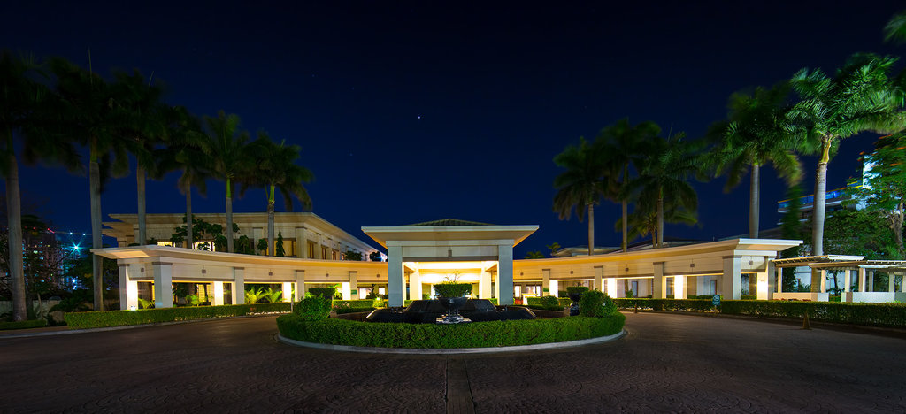The Palms Country Club