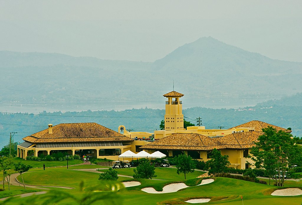 Splendido Taal Golf Club